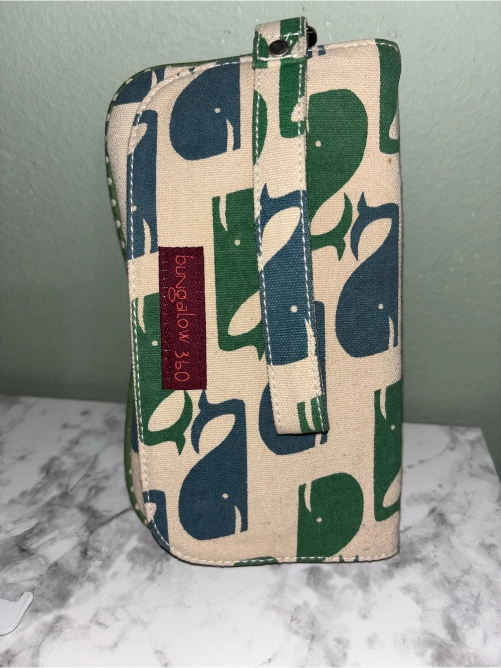 bungalow 360 canvas wristlet